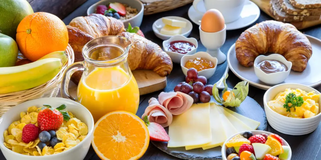 Keine Steuerermäßigung für Frühstück und Parkplatz